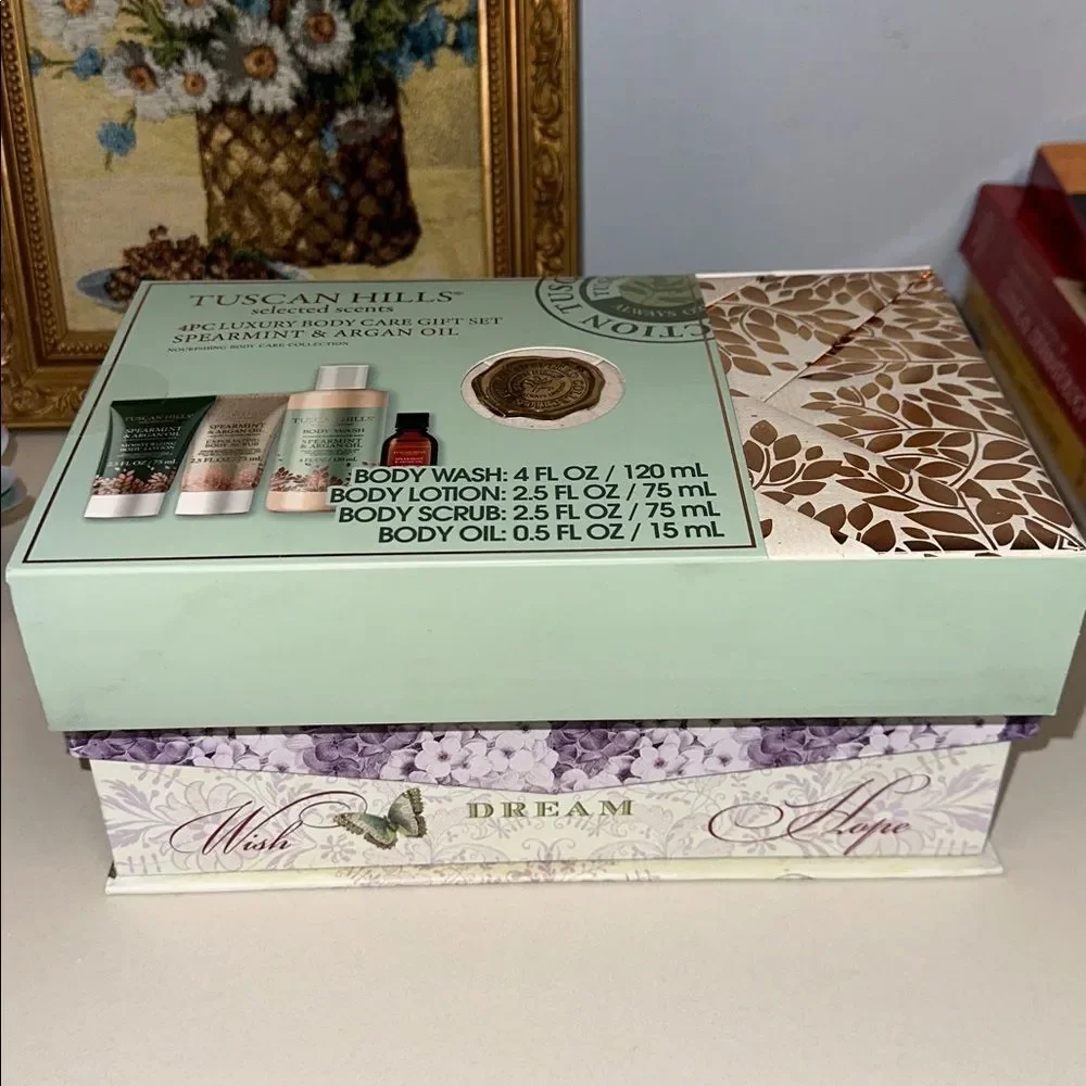 TUSCAN HILLS Unisex 4pc Luxury Body Care Gift Set Spearmint & Argan Oil